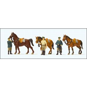 Preiser 10583 Standing German policemen, horses, H0