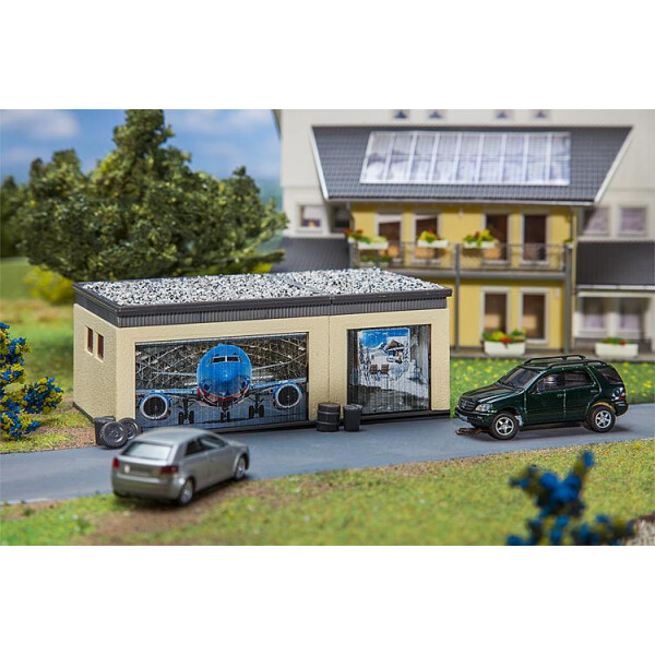 Faller 130621 Doppelgarage mit Antriebsteilen, H0