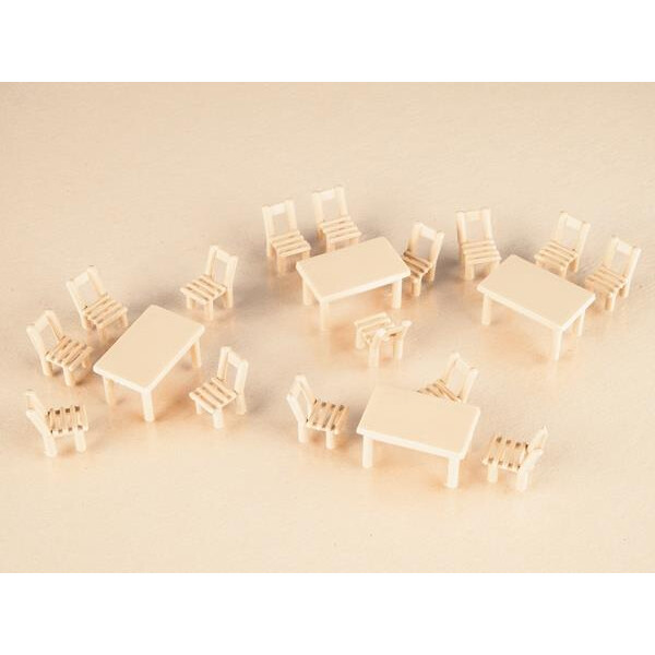 Auhagen 41607 8 Holztische, 40 Holzstühle, H0