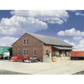 Walthers 532954 Freight shed, H0