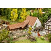 Faller 232371 Agricultural building with accessories, N