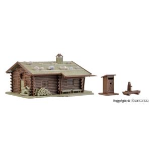 Vollmer 43708 Hunting lodge with fountain and outhouse, H0