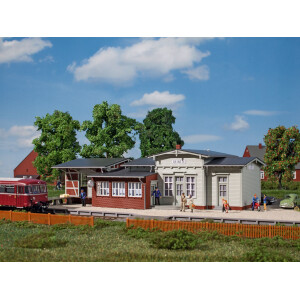 Auhagen 11448 Bahnhof Deinste, H0
