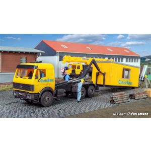 Kibri 16310 LP charger loader with GleisBau office container, H0