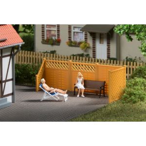 Auhagen 41648 Privacy fence with posts, H0