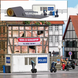 Busch 7868 Action Set: Polizeistation mit Segways, H0