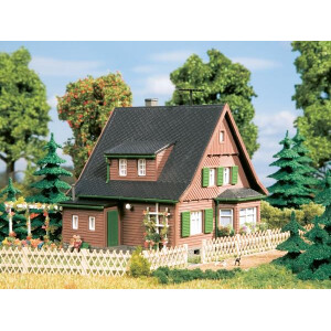 Auhagen 12259 Holzhaus Erika, H0/TT