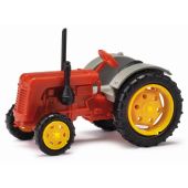 Busch 211006811 MEHLHOSE: Traktor Famulus, rot-grau,...