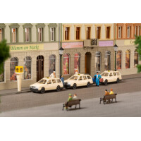 Auhagen 43676 Taxi with pillar-type call boxes, TT