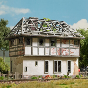 Busch 8783 Verwittertes Stellwerk, TT