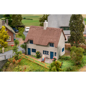 Faller 131322 Wohnhaus mit Strohdach, H0