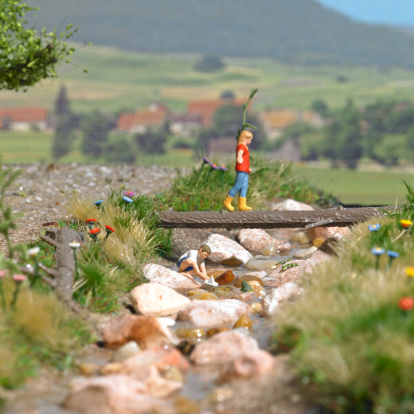 Busch 79819 Action Set: Spielen am Waldbach, H0