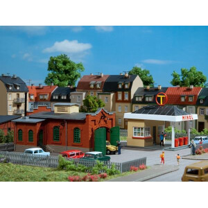 Auhagen 12227 Service station withmechanics workshop, H0/TT