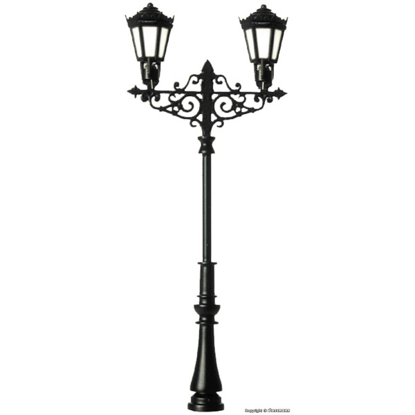 Viessmann 6397 Gaslaterne zweiflammig, 2 LEDs warmweiß, 55 cm hoch. H0